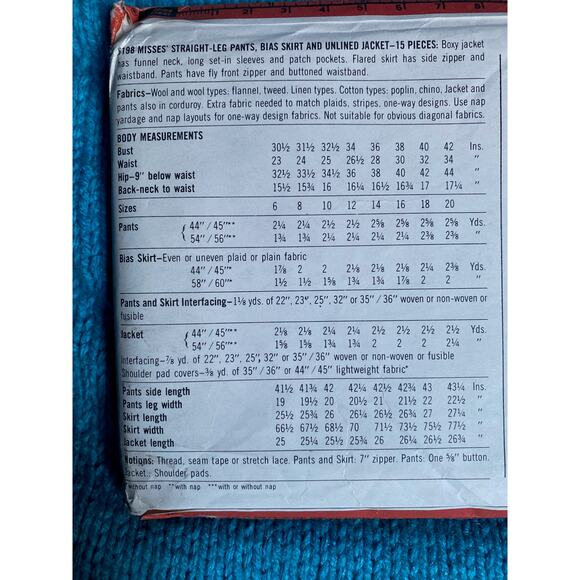 Simplicity Sewing pattern 5198 Suit skirt blazer pants - Picture 4 of 5